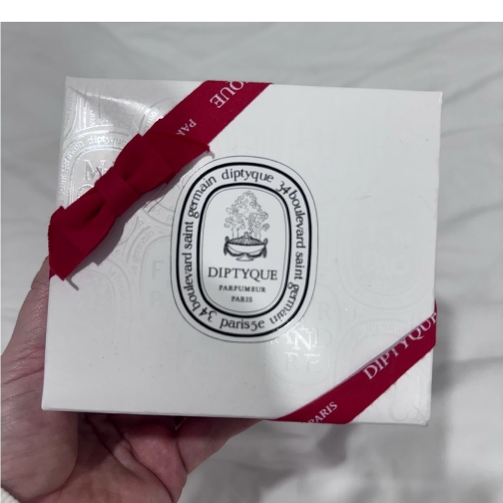 Diptyque box (empty)
